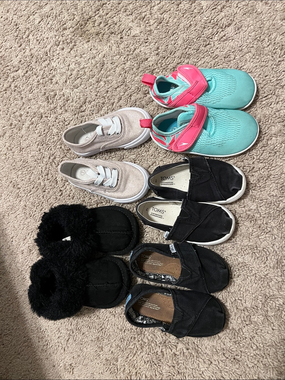 5 Pairs of Toddler Shoes Sizes 6-7